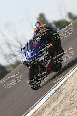 media/Nov-02-2025-Lets Ride (Sun) [[f7a3caa734]]/C Group/1140am (Turn 2 Inside)/